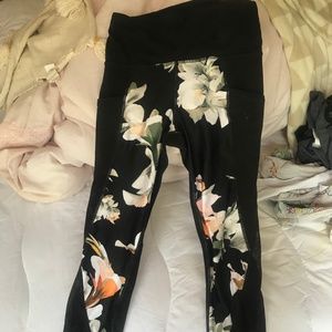 ATHLETA FLORAL LEGGINGS WITH POCKETS